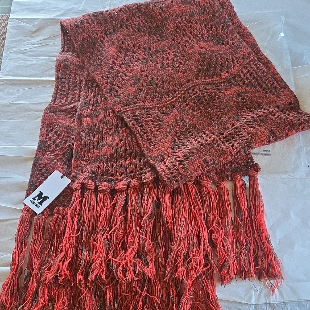 Missoni Coral-Red Knit Fringe Scarf - NWT - Picture 8 of 9
